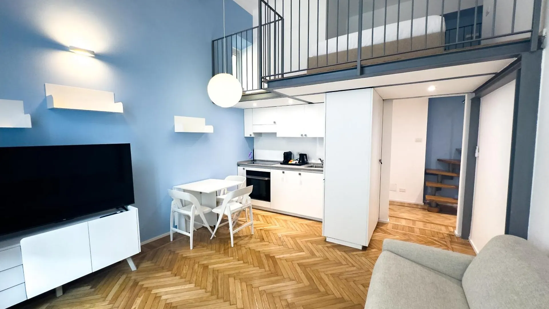 New One Bedroom Apartment In Isola Area Milano 0*,  Italien