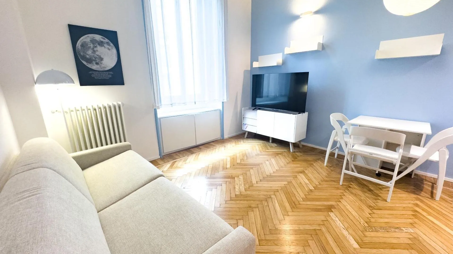New One Bedroom Apartment In Isola Area Milano